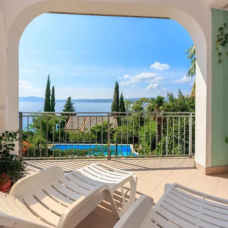 Veronika Apartamento *